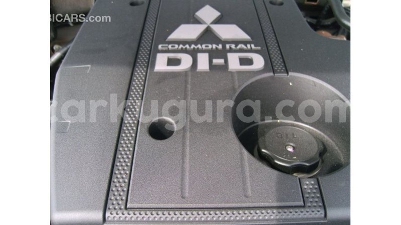 Big with watermark mitsubishi pajero bujumbura import dubai 4464