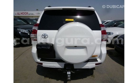 Acheter Import Voiture Toyota Prado Blanc à Import - Dubai, Bujumbura Acheter Import Voiture Toyota Prado Blanc à Import - Dubai, Bujumbura