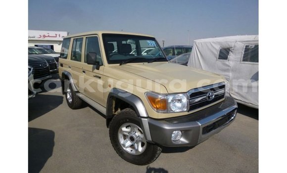 Acheter Import Voiture Toyota Land Cruiser Beige à Import - Dubai, Bujumbura Acheter Import Voiture Toyota Land Cruiser Beige à Import - Dubai, Bujumbura