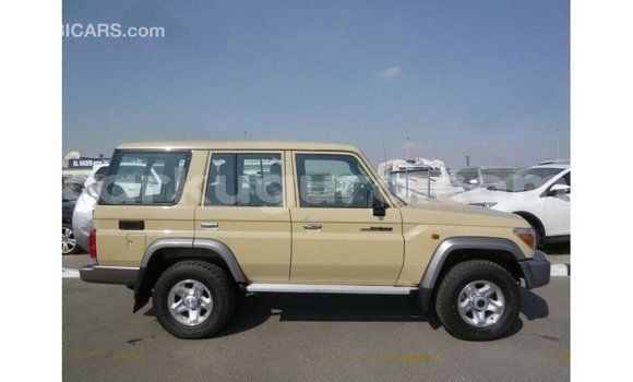 Nunua Imported Toyota Land Cruiser Beige Gari ndani ya Import - Dubai nchini Bujumbura Nunua Imported Toyota Land Cruiser Beige Gari ndani ya Import - Dubai nchini Bujumbura