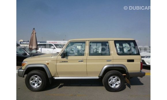 Nunua Imported Toyota Land Cruiser Beige Gari ndani ya Import - Dubai nchini Bujumbura Nunua Imported Toyota Land Cruiser Beige Gari ndani ya Import - Dubai nchini Bujumbura