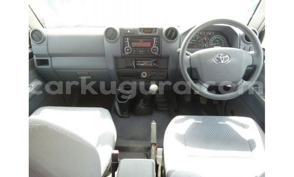 Nunua Imported Toyota Land Cruiser Nyingine Gari ndani ya Import - Dubai nchini Bujumbura Nunua Imported Toyota Land Cruiser Nyingine Gari ndani ya Import - Dubai nchini Bujumbura