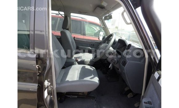 Nunua Imported Toyota Land Cruiser Nyingine Gari ndani ya Import - Dubai nchini Bujumbura Nunua Imported Toyota Land Cruiser Nyingine Gari ndani ya Import - Dubai nchini Bujumbura
