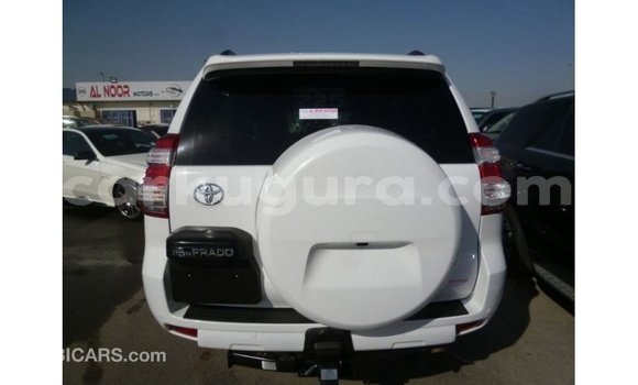 Acheter Import Voiture Toyota Prado Blanc à Import - Dubai, Bujumbura Acheter Import Voiture Toyota Prado Blanc à Import - Dubai, Bujumbura