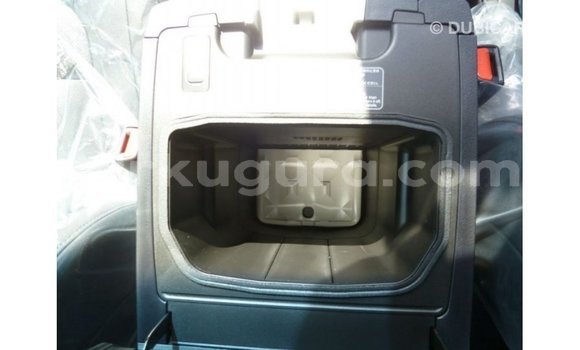 Acheter Import Voiture Toyota Land Cruiser Noir à Import - Dubai, Bujumbura Acheter Import Voiture Toyota Land Cruiser Noir à Import - Dubai, Bujumbura