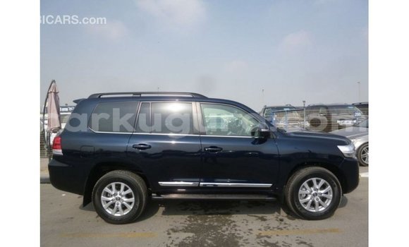 Acheter Import Voiture Toyota Land Cruiser Bleu à Import - Dubai, Bujumbura Acheter Import Voiture Toyota Land Cruiser Bleu à Import - Dubai, Bujumbura