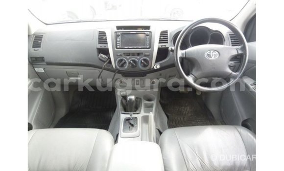 Buy Import Toyota Hilux Blue Car in Import - Dubai in Bujumbura Buy Import Toyota Hilux Blue Car in Import - Dubai in Bujumbura