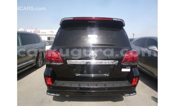 Acheter Import Voiture Toyota Land Cruiser Noir à Import - Dubai, Bujumbura Acheter Import Voiture Toyota Land Cruiser Noir à Import - Dubai, Bujumbura