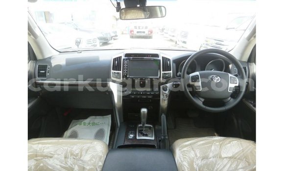 Acheter Import Voiture Toyota Land Cruiser Noir à Import - Dubai, Bujumbura Acheter Import Voiture Toyota Land Cruiser Noir à Import - Dubai, Bujumbura