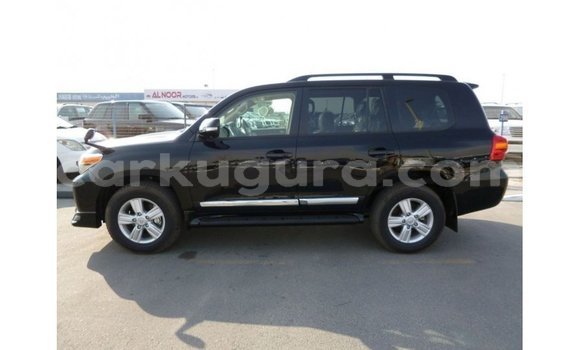 Acheter Import Voiture Toyota Land Cruiser Noir à Import - Dubai, Bujumbura Acheter Import Voiture Toyota Land Cruiser Noir à Import - Dubai, Bujumbura