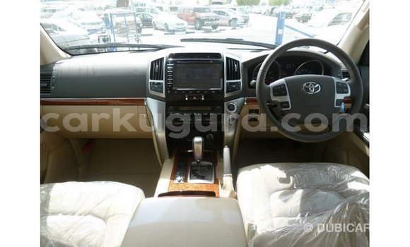 Acheter Import Voiture Toyota Land Cruiser Noir à Import - Dubai, Bujumbura Acheter Import Voiture Toyota Land Cruiser Noir à Import - Dubai, Bujumbura