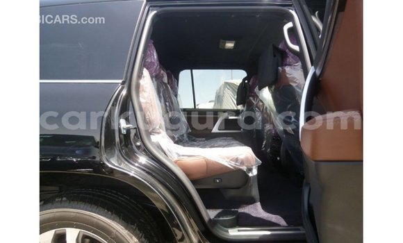 Acheter Import Voiture Toyota Land Cruiser Noir à Import - Dubai, Bujumbura Acheter Import Voiture Toyota Land Cruiser Noir à Import - Dubai, Bujumbura