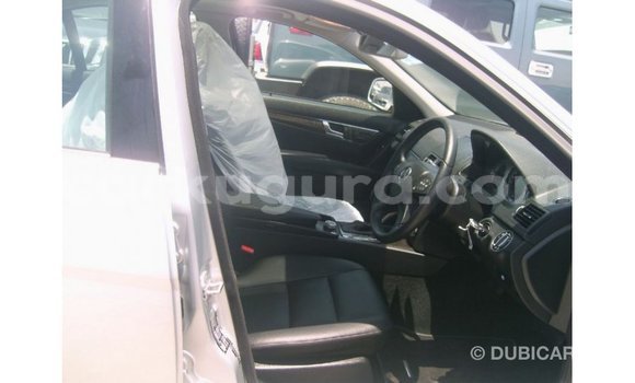 Acheter Import Voiture Mercedes-Benz 190 Autre à Import - Dubai, Bujumbura Acheter Import Voiture Mercedes-Benz 190 Autre à Import - Dubai, Bujumbura