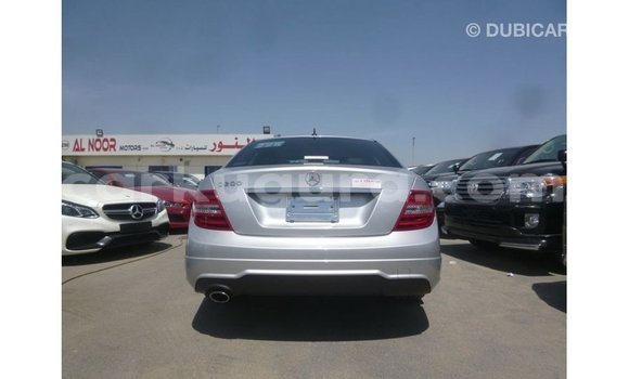 Buy Import Mercedes-Benz 200 Other Car in Import - Dubai in Bujumbura Buy Import Mercedes-Benz 200 Other Car in Import - Dubai in Bujumbura