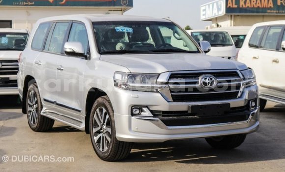 Buy Import Toyota Land Cruiser Other Car in Import - Dubai in Bujumbura Buy Import Toyota Land Cruiser Other Car in Import - Dubai in Bujumbura