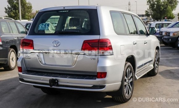 Buy Import Toyota Land Cruiser Other Car in Import - Dubai in Bujumbura Buy Import Toyota Land Cruiser Other Car in Import - Dubai in Bujumbura