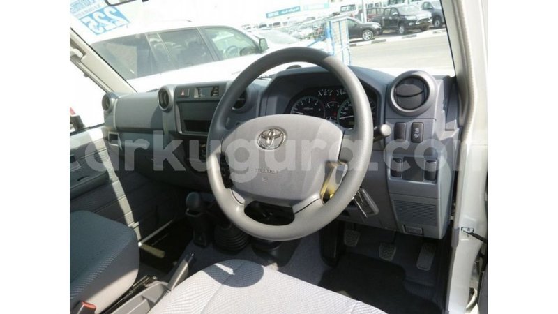 Big with watermark toyota land cruiser bujumbura import dubai 4529