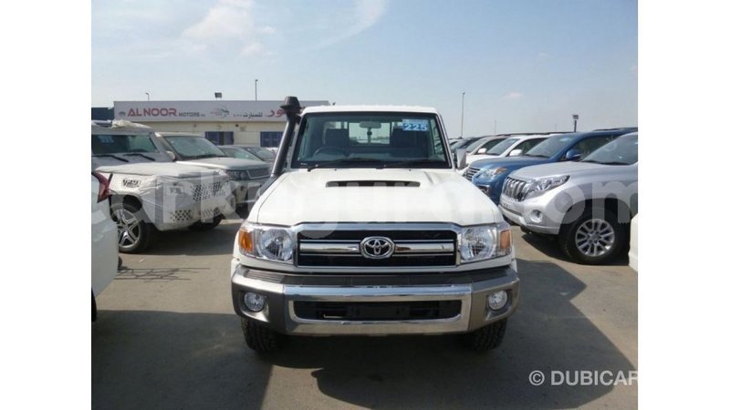 Big with watermark toyota land cruiser bujumbura import dubai 4529