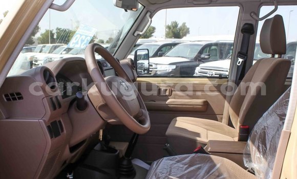 Buy Import Toyota Land Cruiser Beige Car in Import - Dubai in Bujumbura Buy Import Toyota Land Cruiser Beige Car in Import - Dubai in Bujumbura