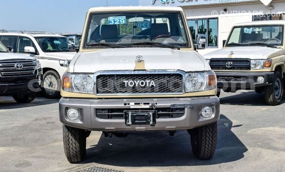 Buy Import Toyota Land Cruiser Beige Car in Import - Dubai in Bujumbura Buy Import Toyota Land Cruiser Beige Car in Import - Dubai in Bujumbura