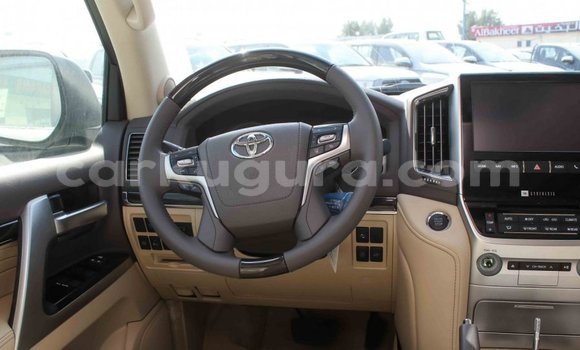 Buy Import Toyota Land Cruiser White Car in Import - Dubai in Bujumbura Buy Import Toyota Land Cruiser White Car in Import - Dubai in Bujumbura