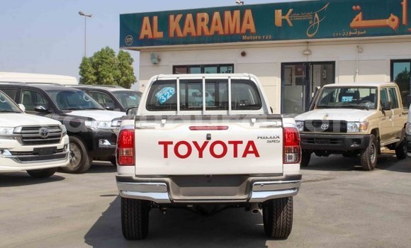 Acheter Import Voiture Toyota Hilux Blanc à Import - Dubai, Bujumbura Acheter Import Voiture Toyota Hilux Blanc à Import - Dubai, Bujumbura