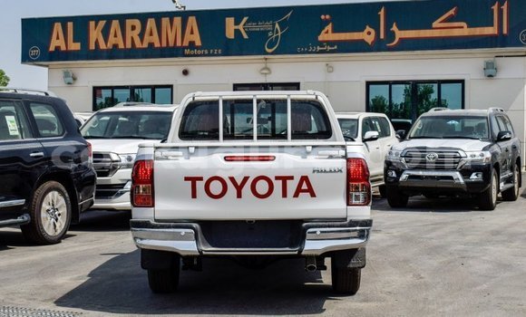 Buy Import Toyota Hilux White Car in Import - Dubai in Bujumbura Buy Import Toyota Hilux White Car in Import - Dubai in Bujumbura