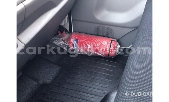 Buy Import Mitsubishi Carisma White Car in Import - Dubai in Bujumbura Buy Import Mitsubishi Carisma White Car in Import - Dubai in Bujumbura