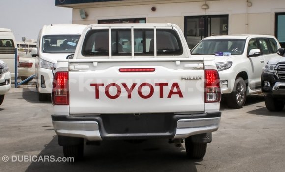 Buy Import Toyota Hilux White Car in Import - Dubai in Bujumbura Buy Import Toyota Hilux White Car in Import - Dubai in Bujumbura