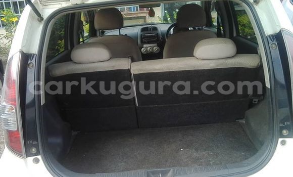 Nunua Imported Toyota Passo Nyeupe Gari ndani ya Bujumbura nchini Bujumbura Nunua Imported Toyota Passo Nyeupe Gari ndani ya Bujumbura nchini Bujumbura