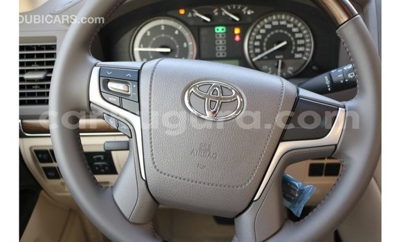 Acheter Import Voiture Toyota Land Cruiser Blanc à Import - Dubai, Bujumbura Acheter Import Voiture Toyota Land Cruiser Blanc à Import - Dubai, Bujumbura