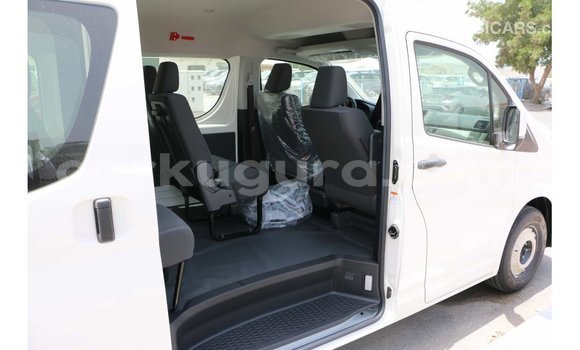 Acheter Import Voiture Toyota Hiace Blanc à Import - Dubai, Bujumbura Acheter Import Voiture Toyota Hiace Blanc à Import - Dubai, Bujumbura