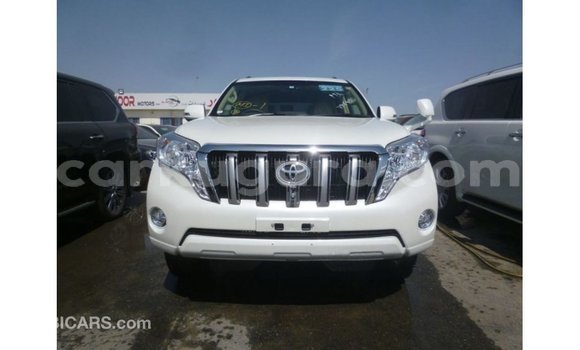 Nunua Imported Toyota Prado Nyeupe Gari ndani ya Import - Dubai nchini Bujumbura Nunua Imported Toyota Prado Nyeupe Gari ndani ya Import - Dubai nchini Bujumbura