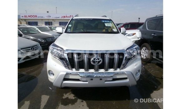 Acheter Import Voiture Toyota Prado Blanc à Import - Dubai, Bujumbura Acheter Import Voiture Toyota Prado Blanc à Import - Dubai, Bujumbura