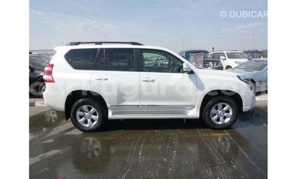 Acheter Import Voiture Toyota Prado Blanc à Import - Dubai, Bujumbura Acheter Import Voiture Toyota Prado Blanc à Import - Dubai, Bujumbura