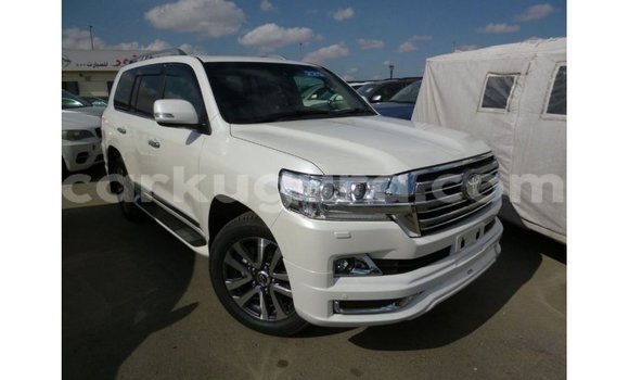 Acheter Import Voiture Toyota Land Cruiser Blanc à Import - Dubai, Bujumbura Acheter Import Voiture Toyota Land Cruiser Blanc à Import - Dubai, Bujumbura