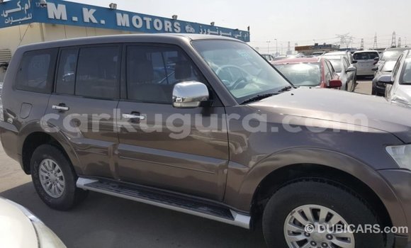 Acheter Import Voiture Mitsubishi Pajero Marron à Import - Dubai, Bujumbura Acheter Import Voiture Mitsubishi Pajero Marron à Import - Dubai, Bujumbura