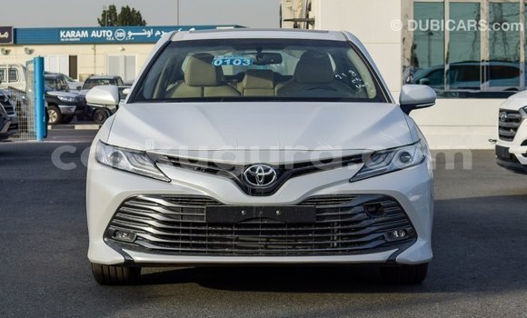 Nunua Imported Toyota Camry Nyeupe Gari ndani ya Import - Dubai nchini Bujumbura Nunua Imported Toyota Camry Nyeupe Gari ndani ya Import - Dubai nchini Bujumbura
