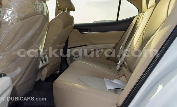 Buy Import Toyota Camry White Car in Import - Dubai in Bujumbura Buy Import Toyota Camry White Car in Import - Dubai in Bujumbura