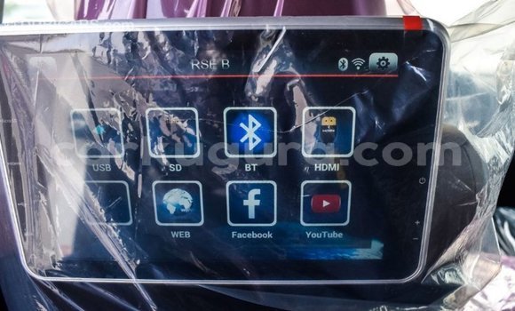 Acheter Import Voiture Toyota Land Cruiser Blanc à Import - Dubai, Bujumbura Acheter Import Voiture Toyota Land Cruiser Blanc à Import - Dubai, Bujumbura