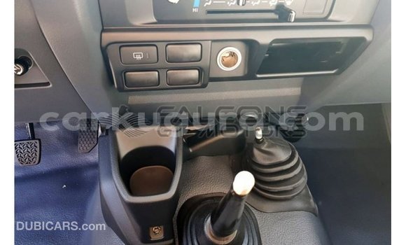 Acheter Import Voiture Toyota Land Cruiser Blanc à Import - Dubai, Bujumbura Acheter Import Voiture Toyota Land Cruiser Blanc à Import - Dubai, Bujumbura