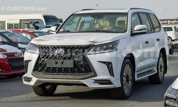 Nunua Imported Lexus LX Nyeupe Gari ndani ya Import - Dubai nchini Bujumbura Nunua Imported Lexus LX Nyeupe Gari ndani ya Import - Dubai nchini Bujumbura