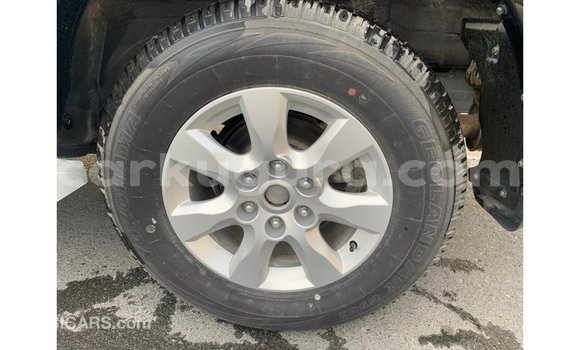 Nunua Imported Mitsubishi Pajero Nyeusi Gari ndani ya Import - Dubai nchini Bujumbura Nunua Imported Mitsubishi Pajero Nyeusi Gari ndani ya Import - Dubai nchini Bujumbura