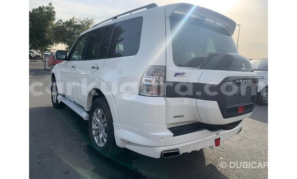 Nunua Imported Mitsubishi Pajero Nyeupe Gari ndani ya Import - Dubai nchini Bujumbura Nunua Imported Mitsubishi Pajero Nyeupe Gari ndani ya Import - Dubai nchini Bujumbura