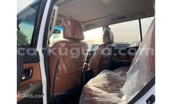 Nunua Imported Mitsubishi Pajero Nyeupe Gari ndani ya Import - Dubai nchini Bujumbura Nunua Imported Mitsubishi Pajero Nyeupe Gari ndani ya Import - Dubai nchini Bujumbura