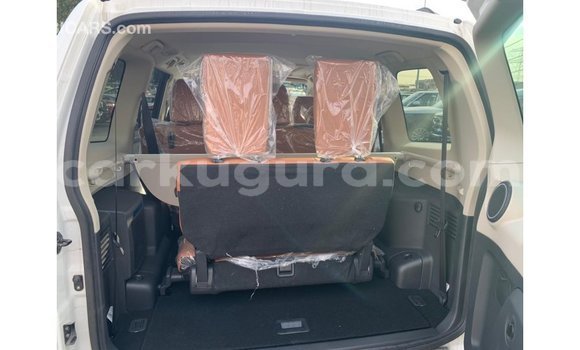 Nunua Imported Mitsubishi Pajero Nyeupe Gari ndani ya Import - Dubai nchini Bujumbura Nunua Imported Mitsubishi Pajero Nyeupe Gari ndani ya Import - Dubai nchini Bujumbura
