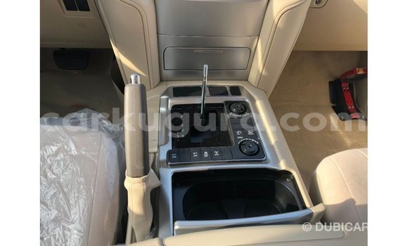 Nunua Imported Toyota Land Cruiser Nyeupe Gari ndani ya Import - Dubai nchini Bujumbura Nunua Imported Toyota Land Cruiser Nyeupe Gari ndani ya Import - Dubai nchini Bujumbura