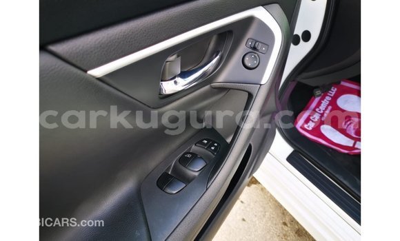 Nunua Imported Nissan Altima Nyeupe Gari ndani ya Import - Dubai nchini Bujumbura Nunua Imported Nissan Altima Nyeupe Gari ndani ya Import - Dubai nchini Bujumbura