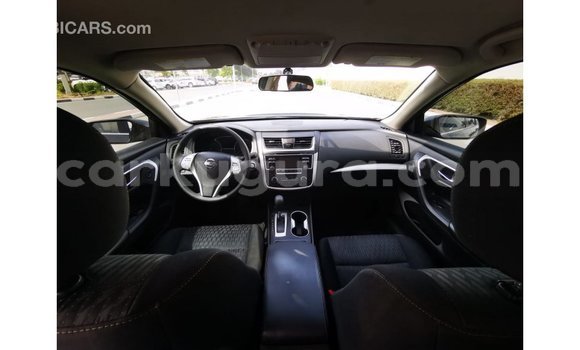 Acheter Import Voiture Nissan Altima Noir à Import - Dubai, Bujumbura Acheter Import Voiture Nissan Altima Noir à Import - Dubai, Bujumbura