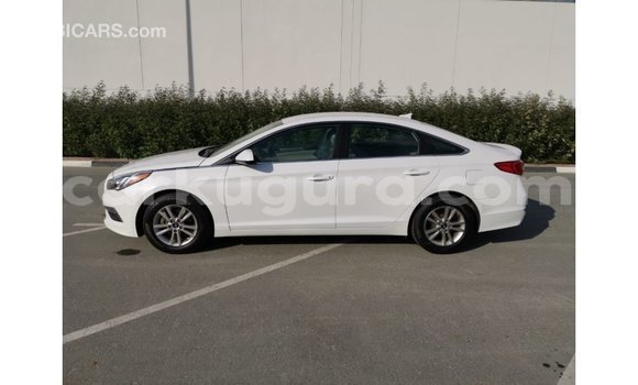 Nunua Imported Hyundai Sonata Nyeupe Gari ndani ya Import - Dubai nchini Bujumbura Nunua Imported Hyundai Sonata Nyeupe Gari ndani ya Import - Dubai nchini Bujumbura